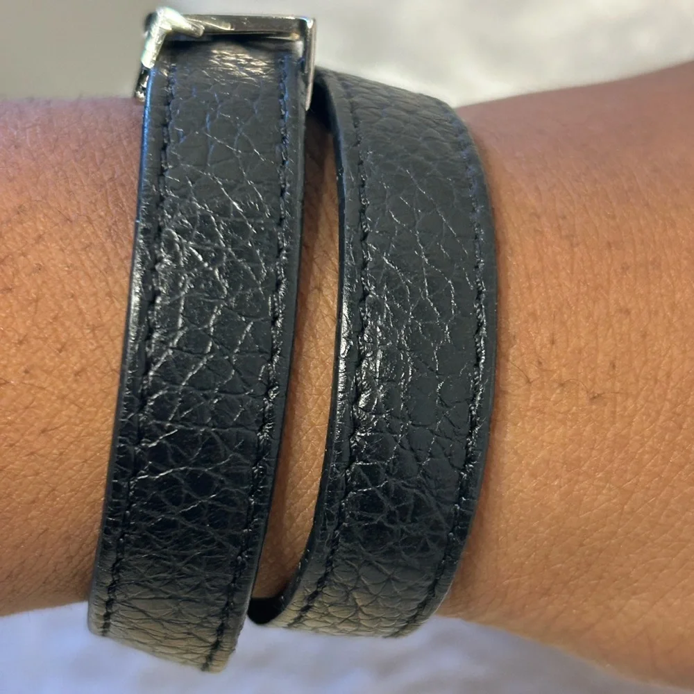 Louis Vuitton Black‎ Leather Slim Bracelet